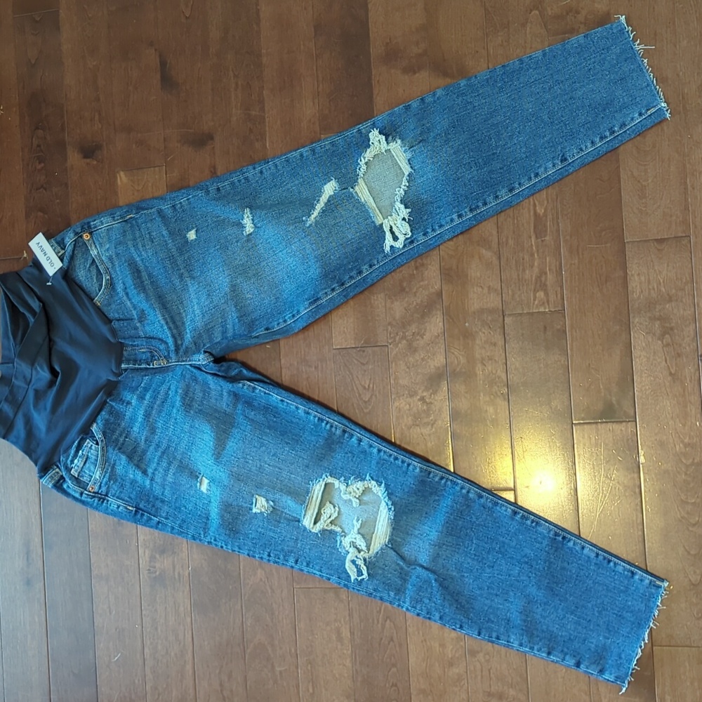 NWOT Old Navy maternity jeans